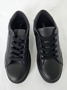Black lace shoe size 3